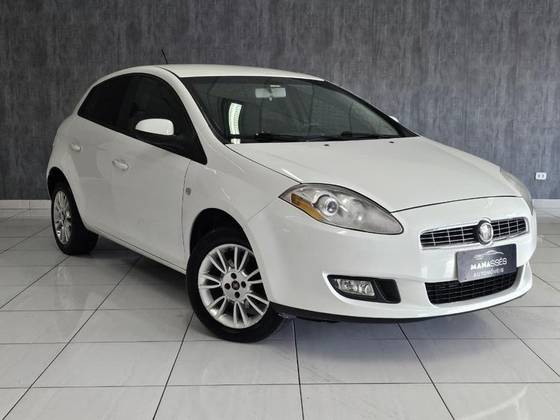 FIAT BRAVO 1.8 ESSENCE 16V FLEX 4P AUTOMATIZADO